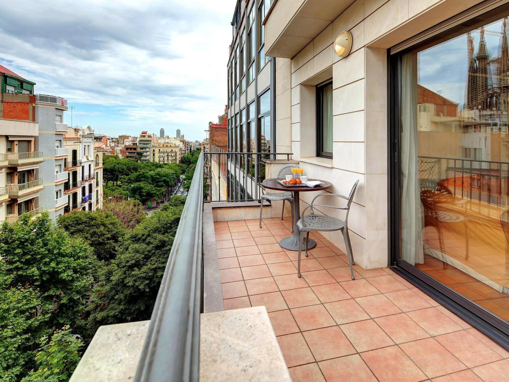 Apartaments-Hotel Hispanos 7 Suiza Barcelona Zewnętrze zdjęcie